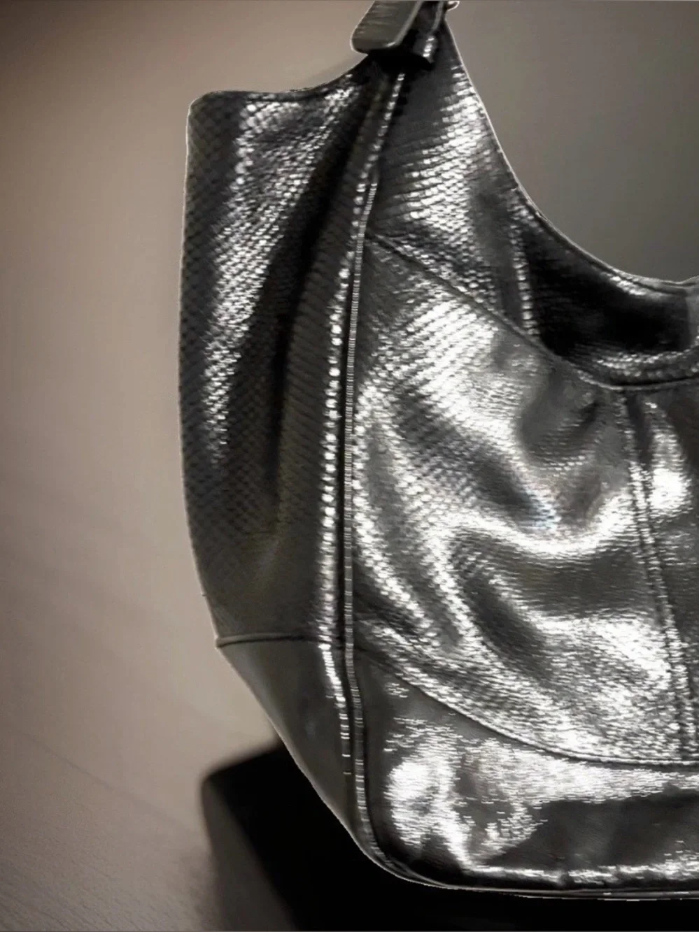 VTG Brighton Large Hobo Black Leather Snake-embossed Finished Shoulder Handbag